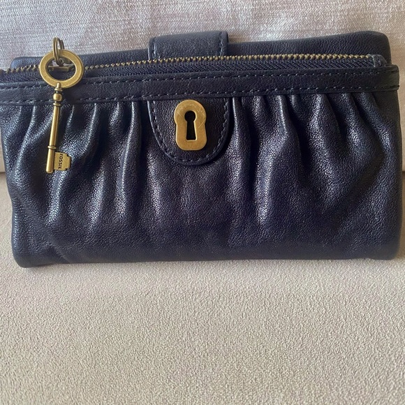 Fossil Leather Key Wallet Mint - Picture 1 of 5